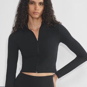Aritzia Golden Limit Zip Longsleeve